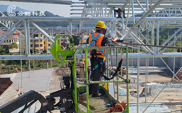 智能安全带.jpg 智能安全带.jpg